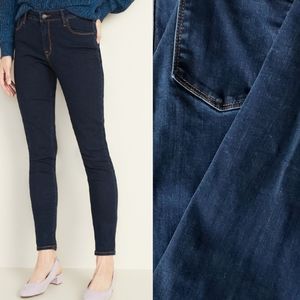 Rockstar Sculpting Skinny Jeans